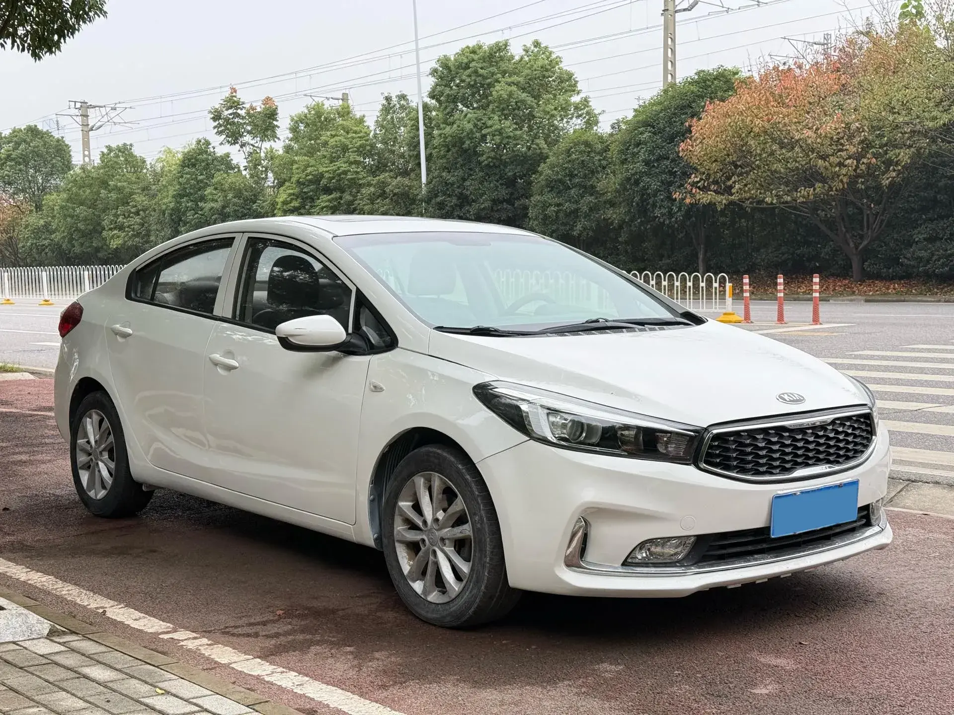 2017 KIA K3 thumbnail 3