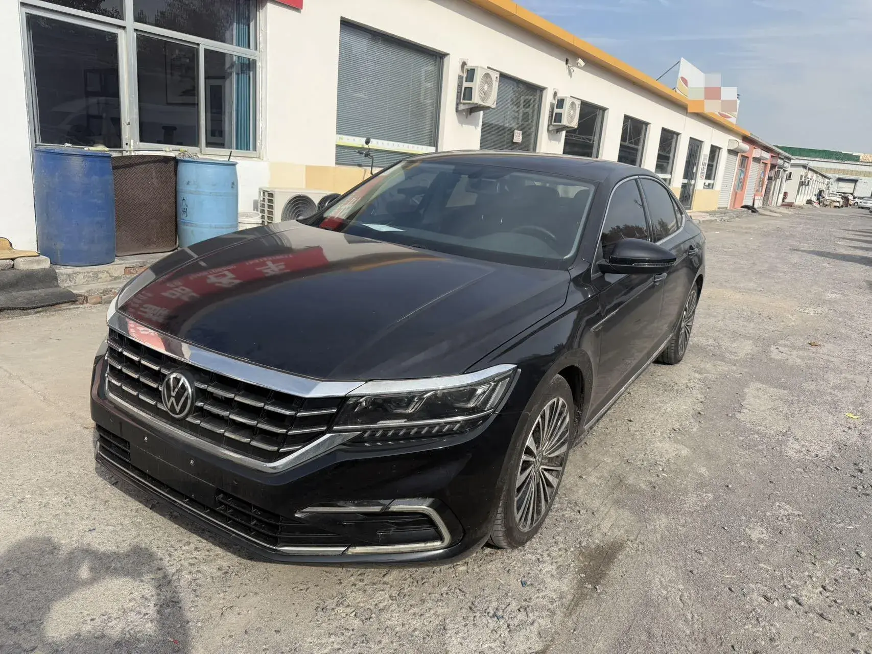 2020 VOLKSWAGEN PASSAT view 1