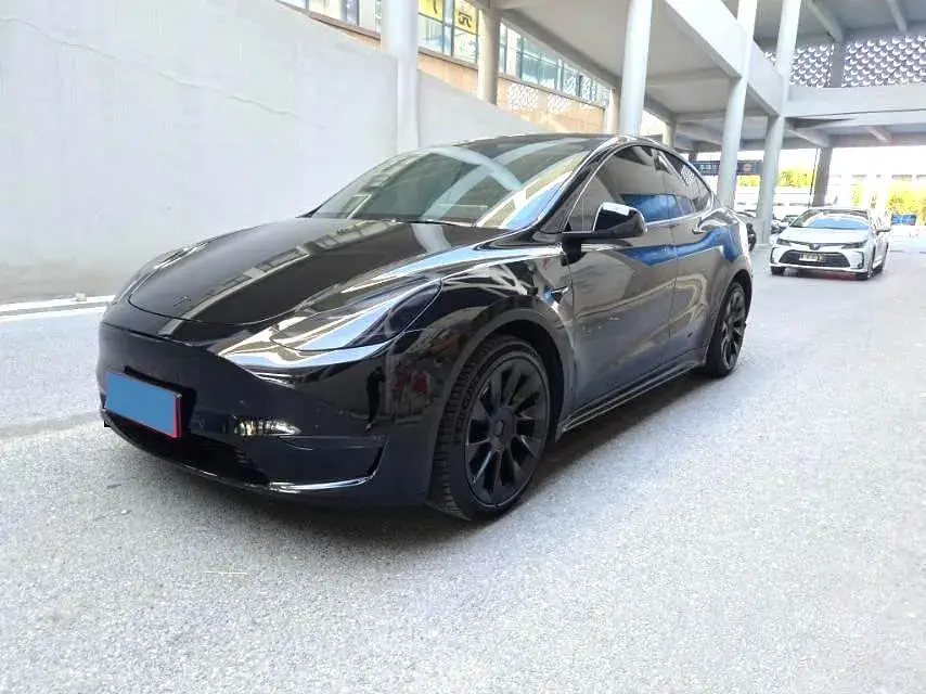 2021 TESLA MODEL view 1