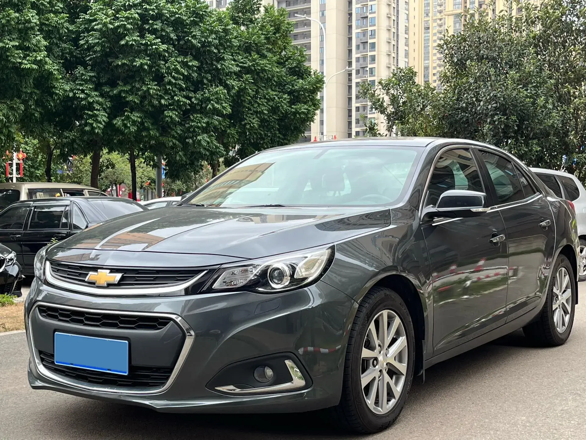 2018 CHEVROLET MALIBU view 1