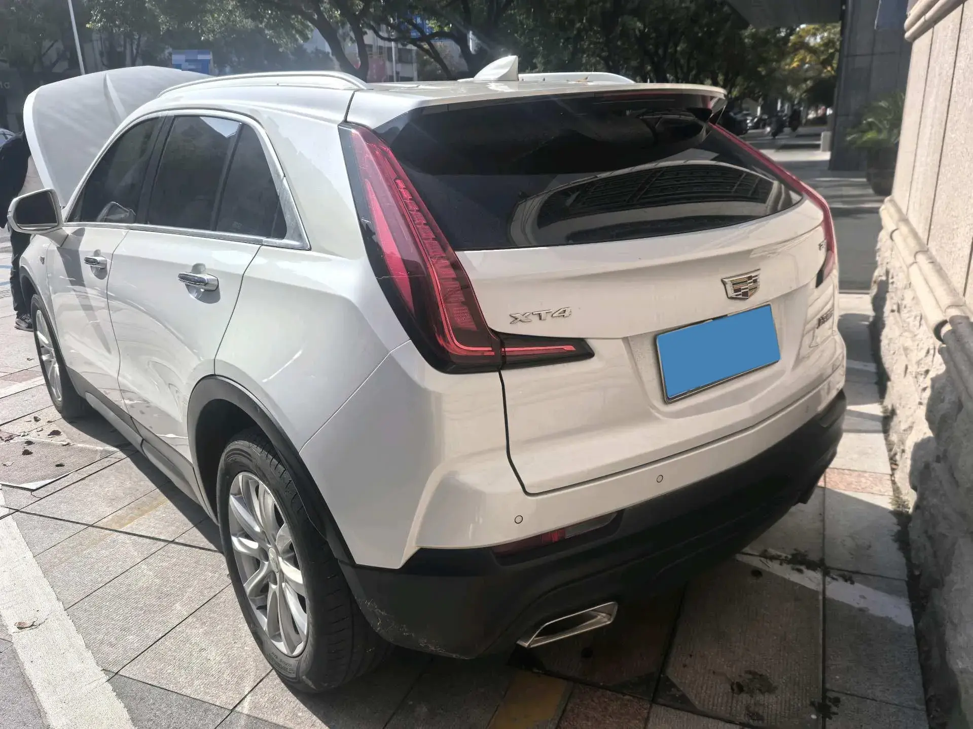 2020 CADILLAC XT4 thumbnail 2