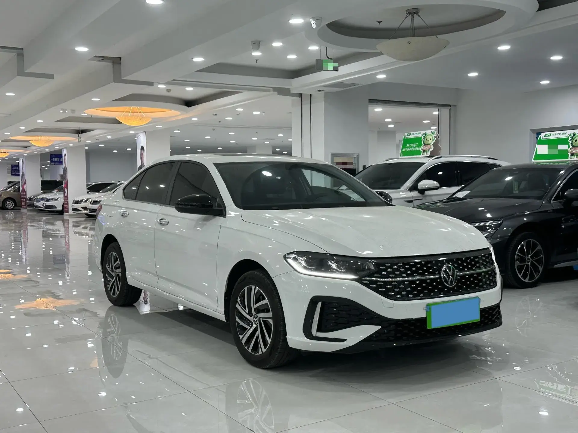 2023 VOLKSWAGEN LAVIDA thumbnail 3