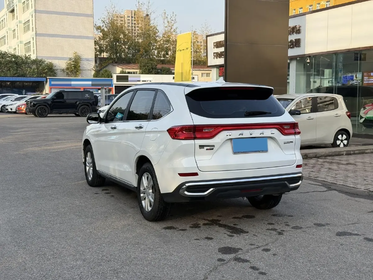2021 Haval M6 1.5T 150HP L4 7DCT,autocango,china used car exporter,china ev exporter,chinese used car exporter,chinese used ev exporter