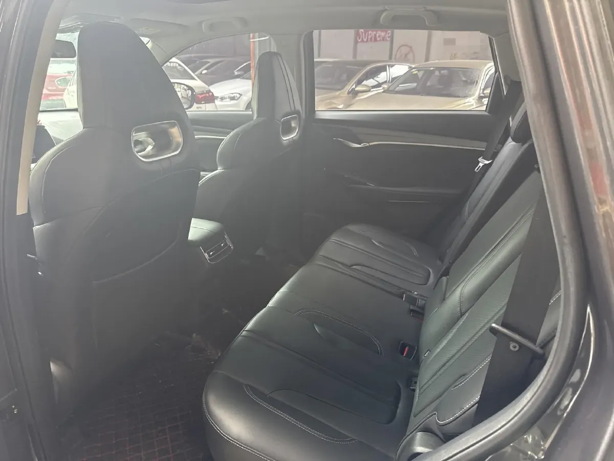 2022 ChangAn Oshan X7 Plus 1.5T 188HP L4 7DCT,autocango,china used car exporter,china ev exporter,chinese used car exporter,chinese used ev exporter