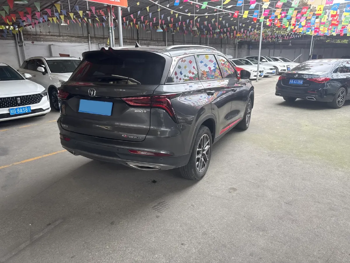 2022 ChangAn Oshan X7 Plus 1.5T 188HP L4 7DCT,autocango,china used car exporter,china ev exporter,chinese used car exporter,chinese used ev exporter
