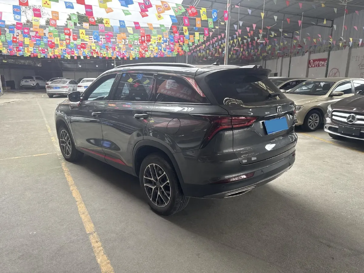 2022 ChangAn Oshan X7 Plus 1.5T 188HP L4 7DCT,autocango,china used car exporter,china ev exporter,chinese used car exporter,chinese used ev exporter