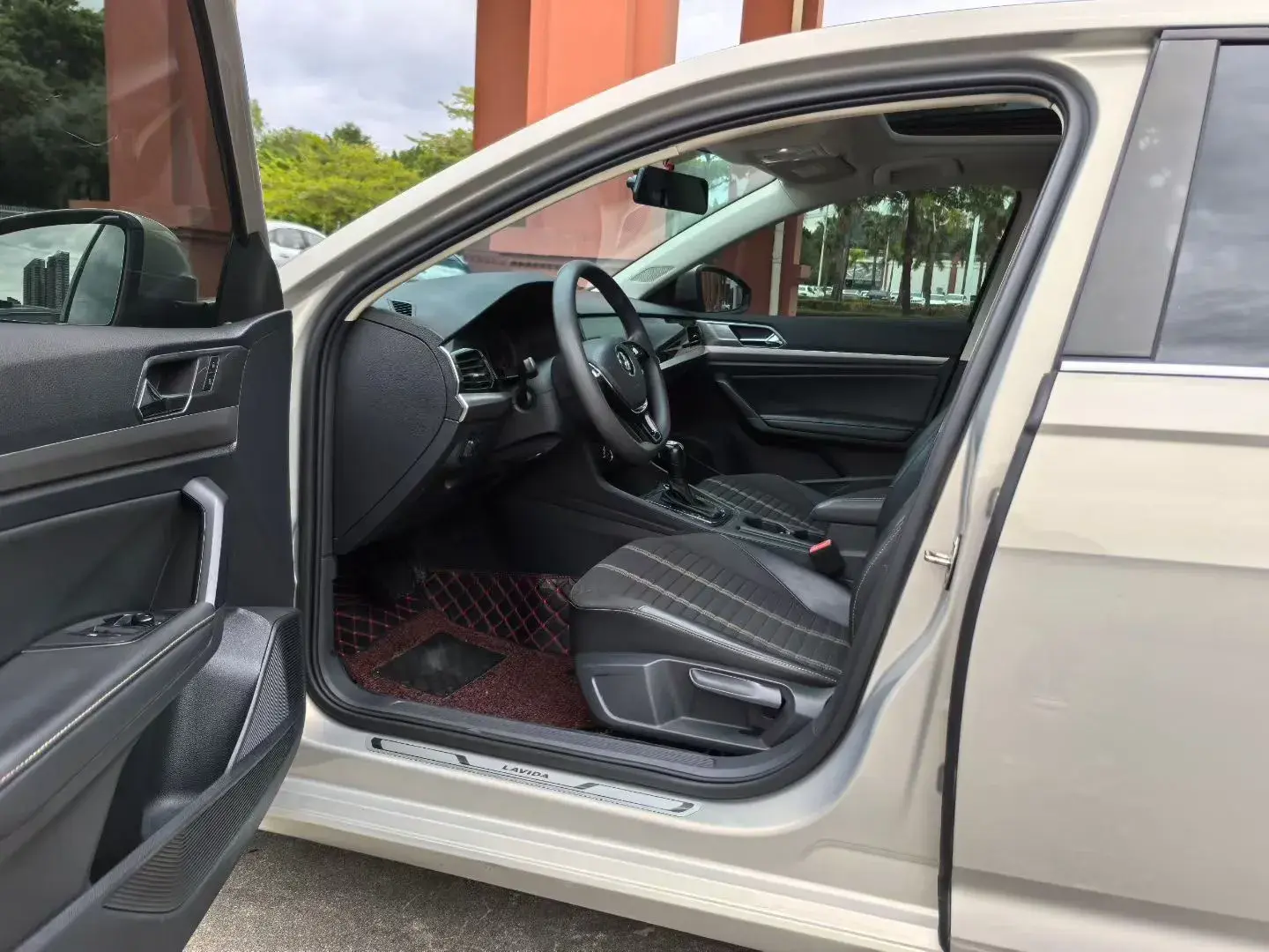 2018 VOLKSWAGEN LAVIDA thumbnail 4