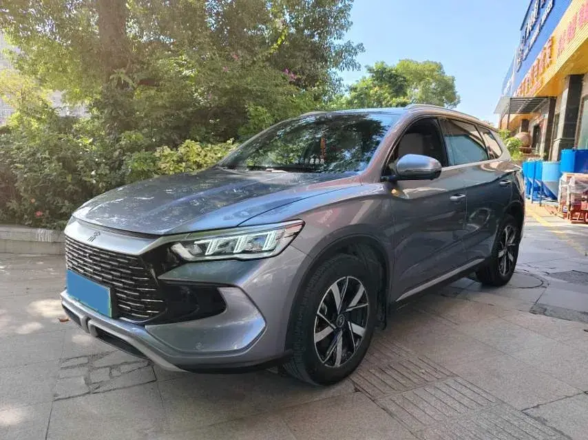 2024 BYD SONG view 1