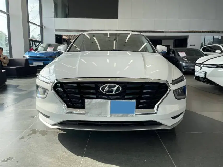 2021 HYUNDAI MISTRA thumbnail 2