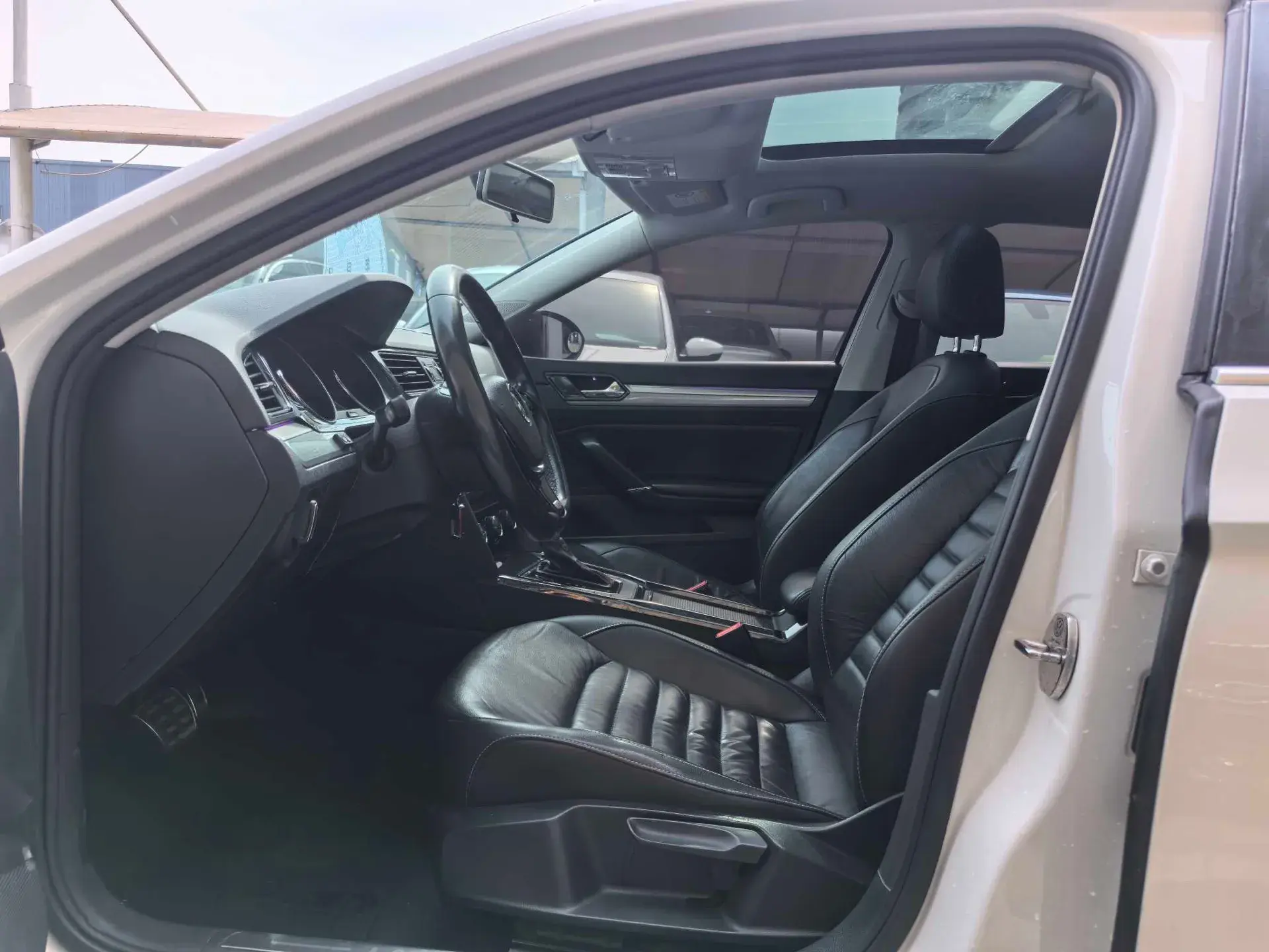 2018 VOLKSWAGEN LAMANDO thumbnail 4