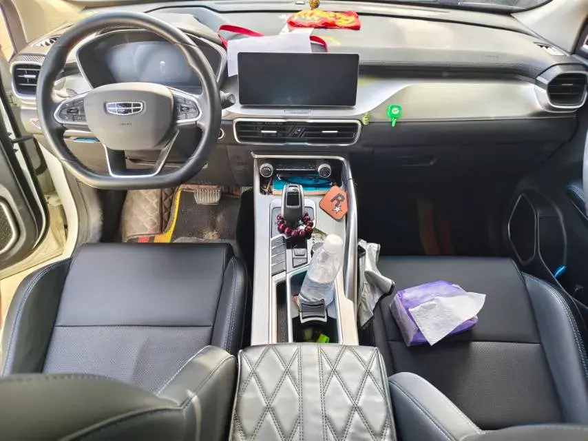 2020 GEELY COOLRAY thumbnail 4