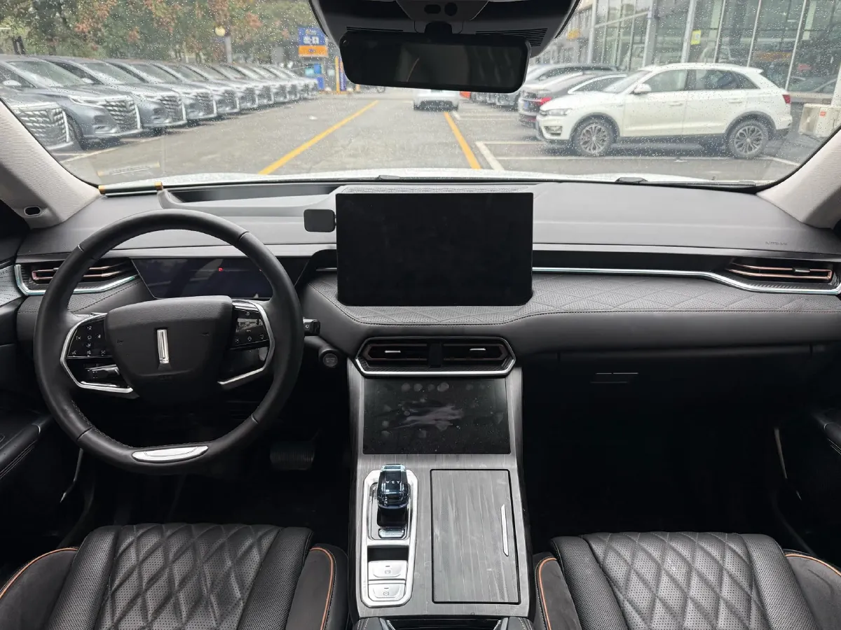 2022 WEY Latte 1.5T 156HP L4 2DHT PHEV 34KWH,autocango,china used car exporter,china ev exporter,chinese used car exporter,chinese used ev exporter