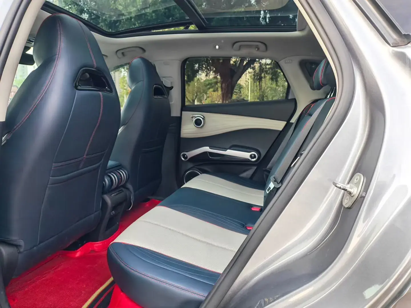 2022 BYD YUAN thumbnail 4