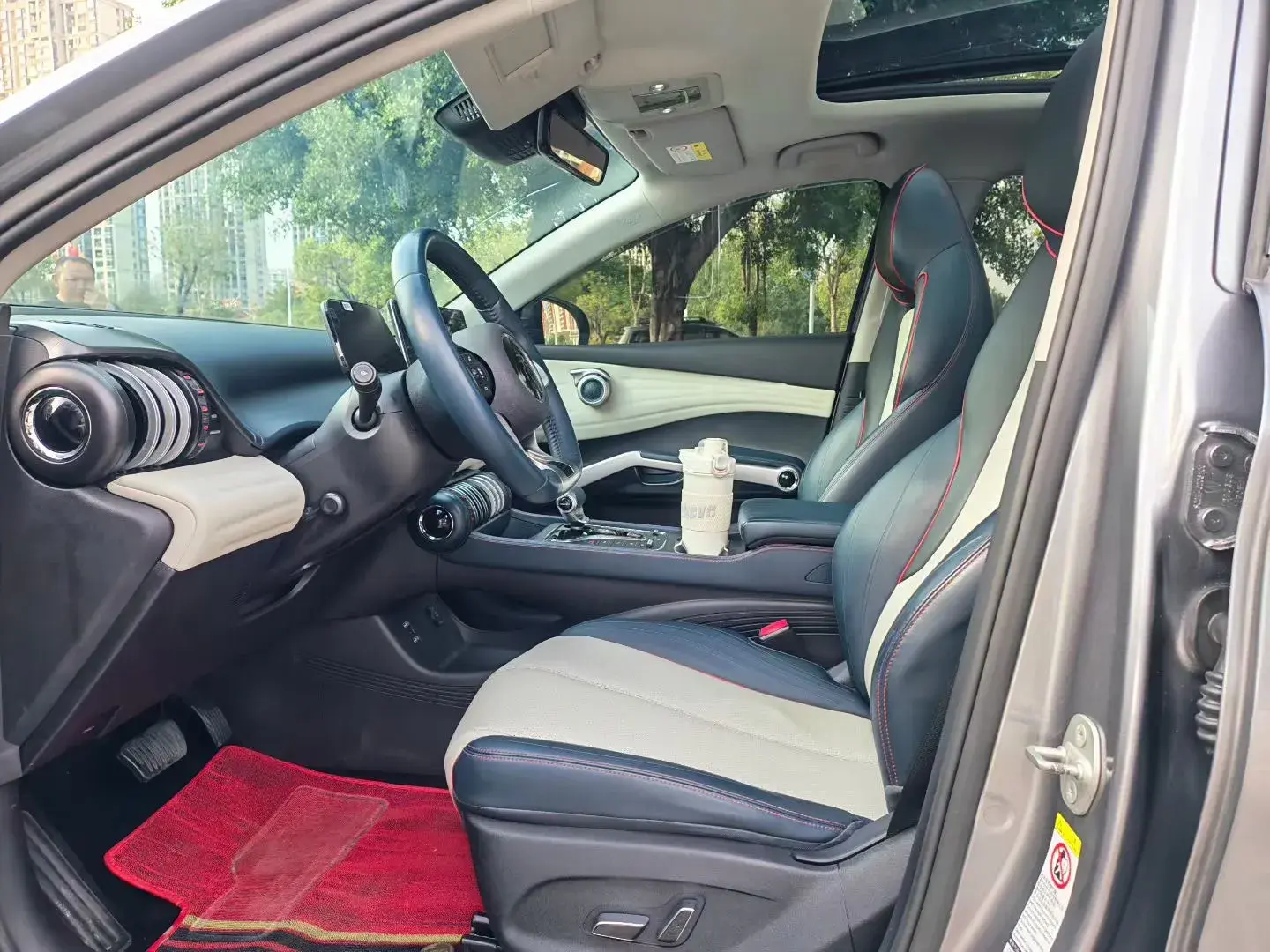 2022 BYD YUAN thumbnail 3