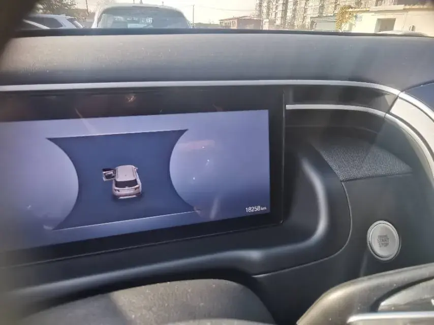 2023 HYUNDAI TUCSON thumbnail 4