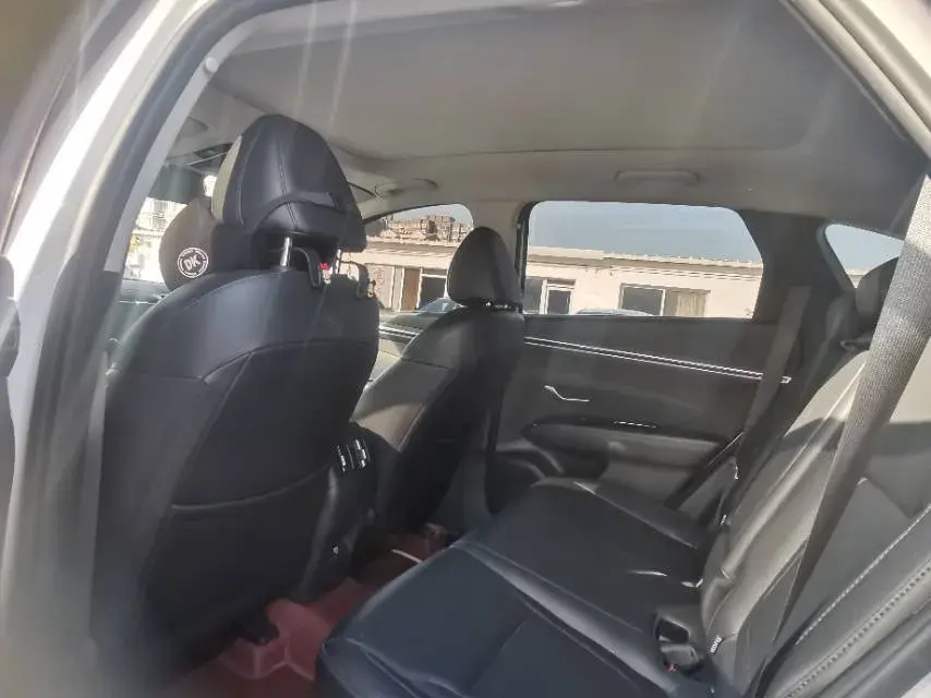 2023 HYUNDAI TUCSON thumbnail 3