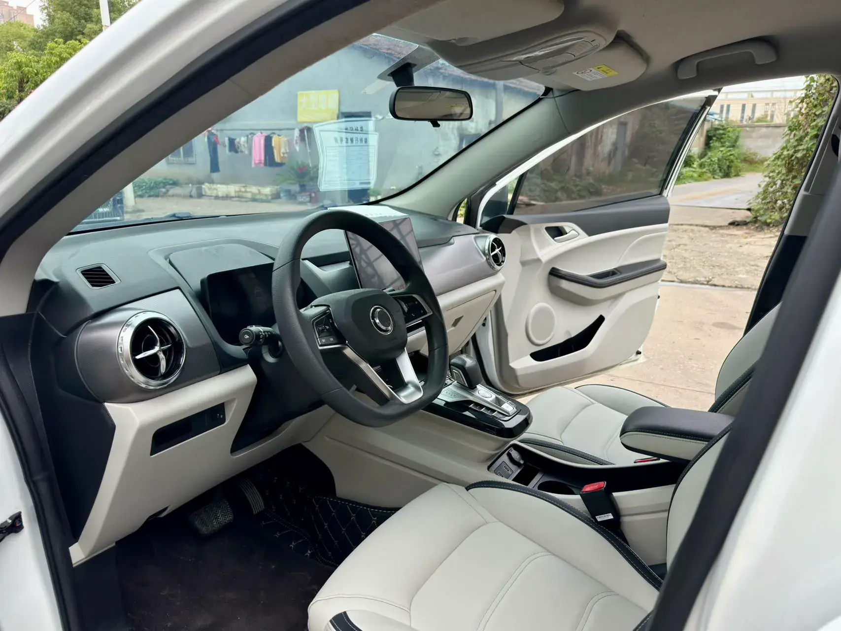 2021 BYD YUAN thumbnail 4