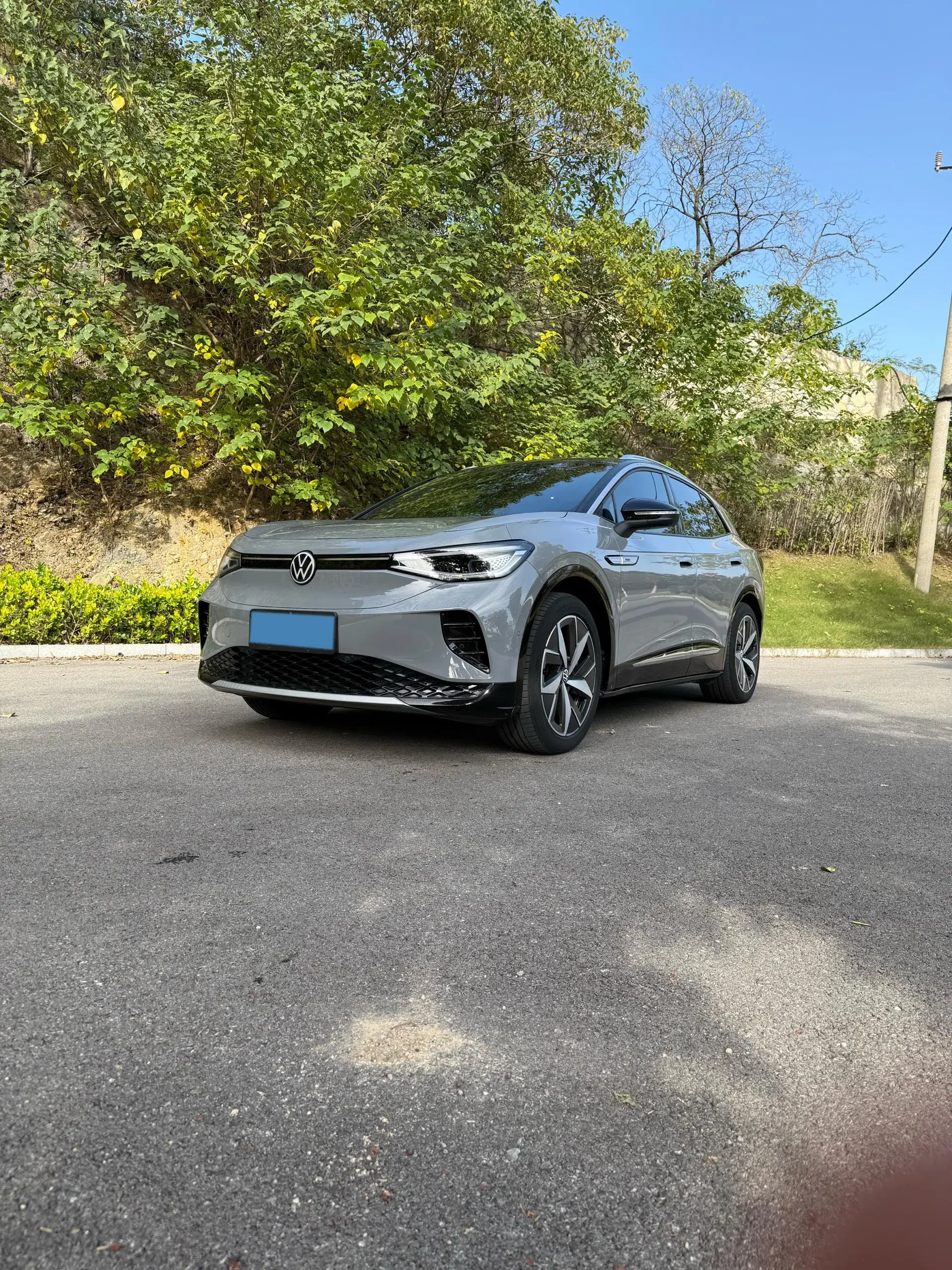 2024 VOLKSWAGEN ID.4 view 1