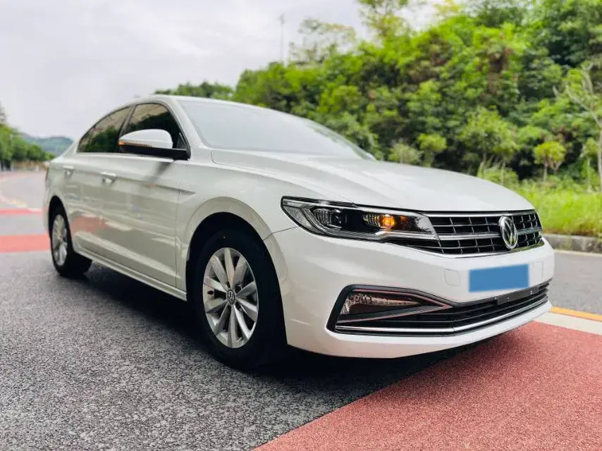 2019 VOLKSWAGEN BORA thumbnail 2