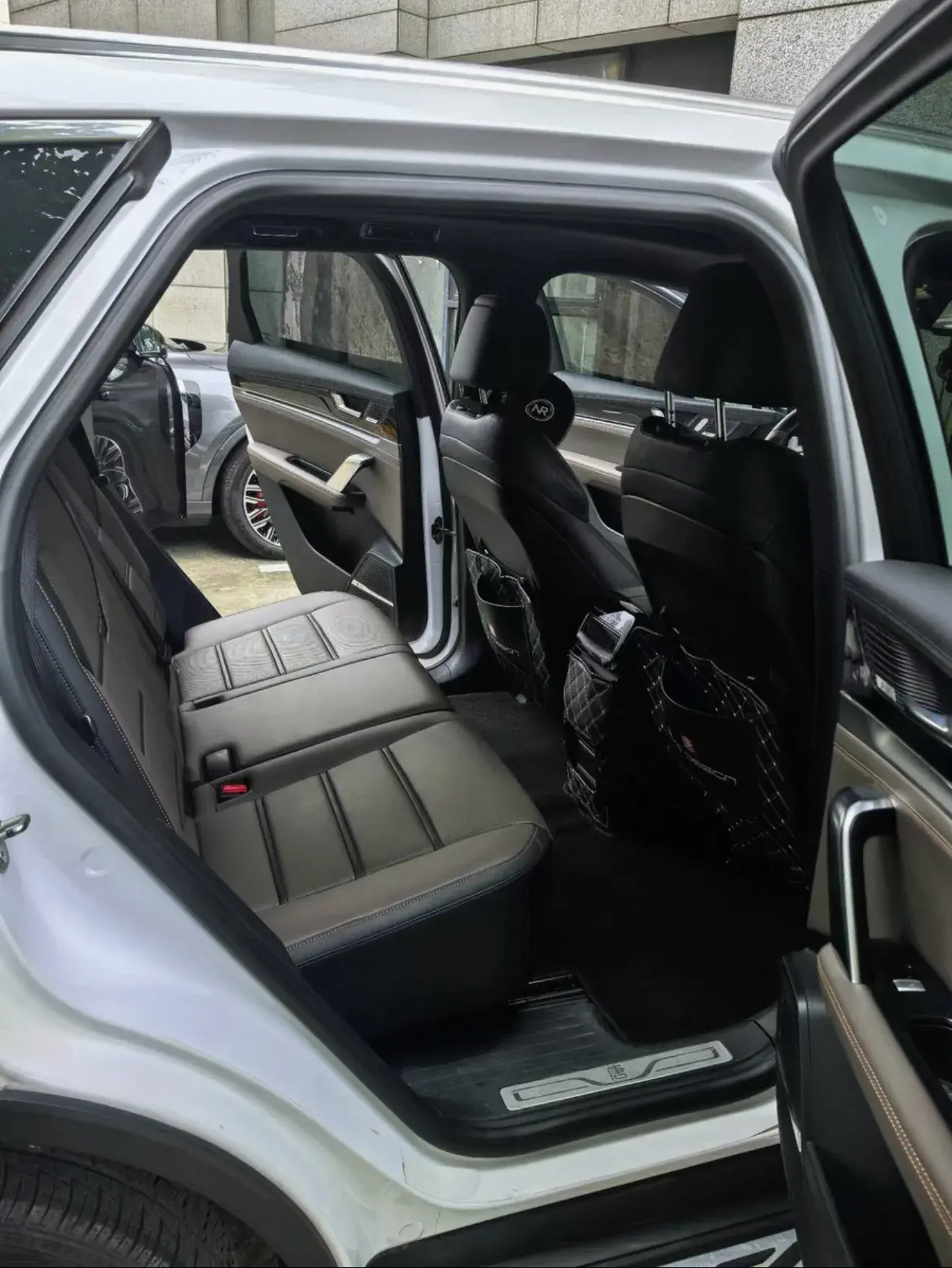 2021 BYD TANG thumbnail 3