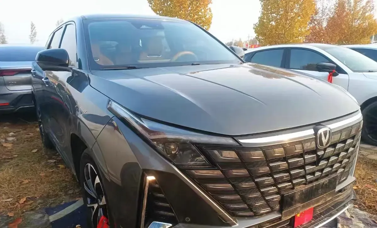 2025 ChangAn UNI-Z 1.5T 188HP L4 7DCT,autocango,china used car exporter,china ev exporter,chinese used car exporter,chinese used ev exporter