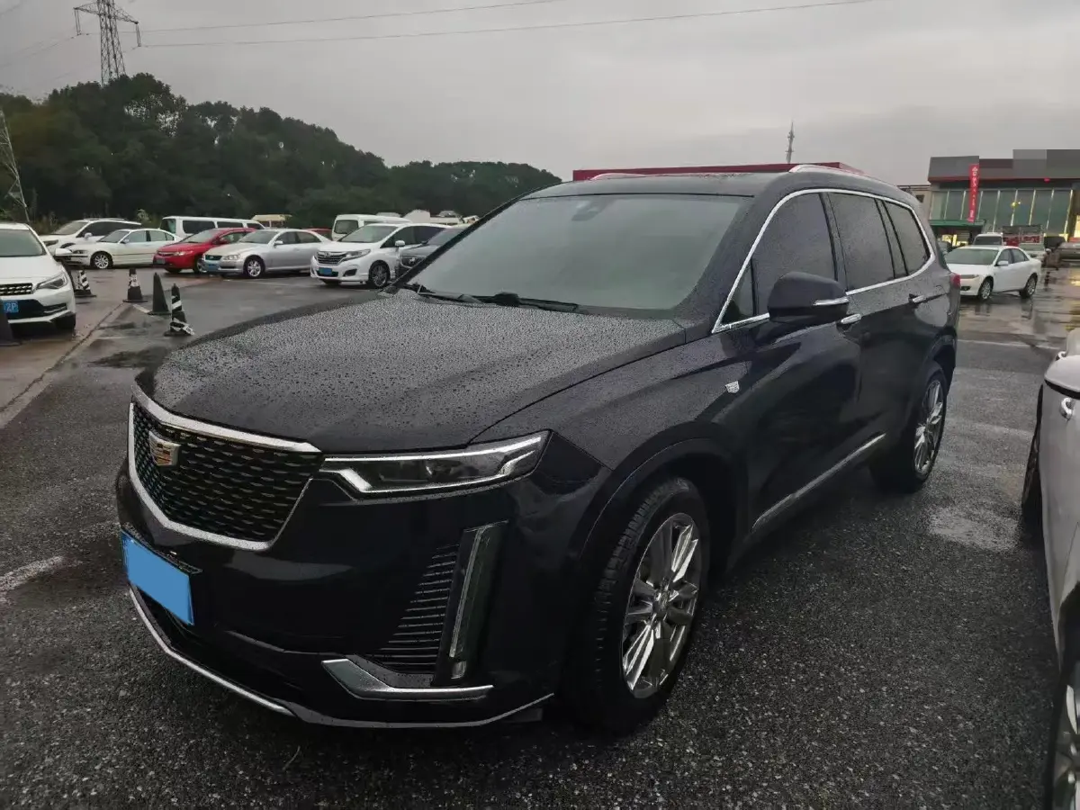 2022 Cadillac XT6 2.0T 237HP L4 9AT
