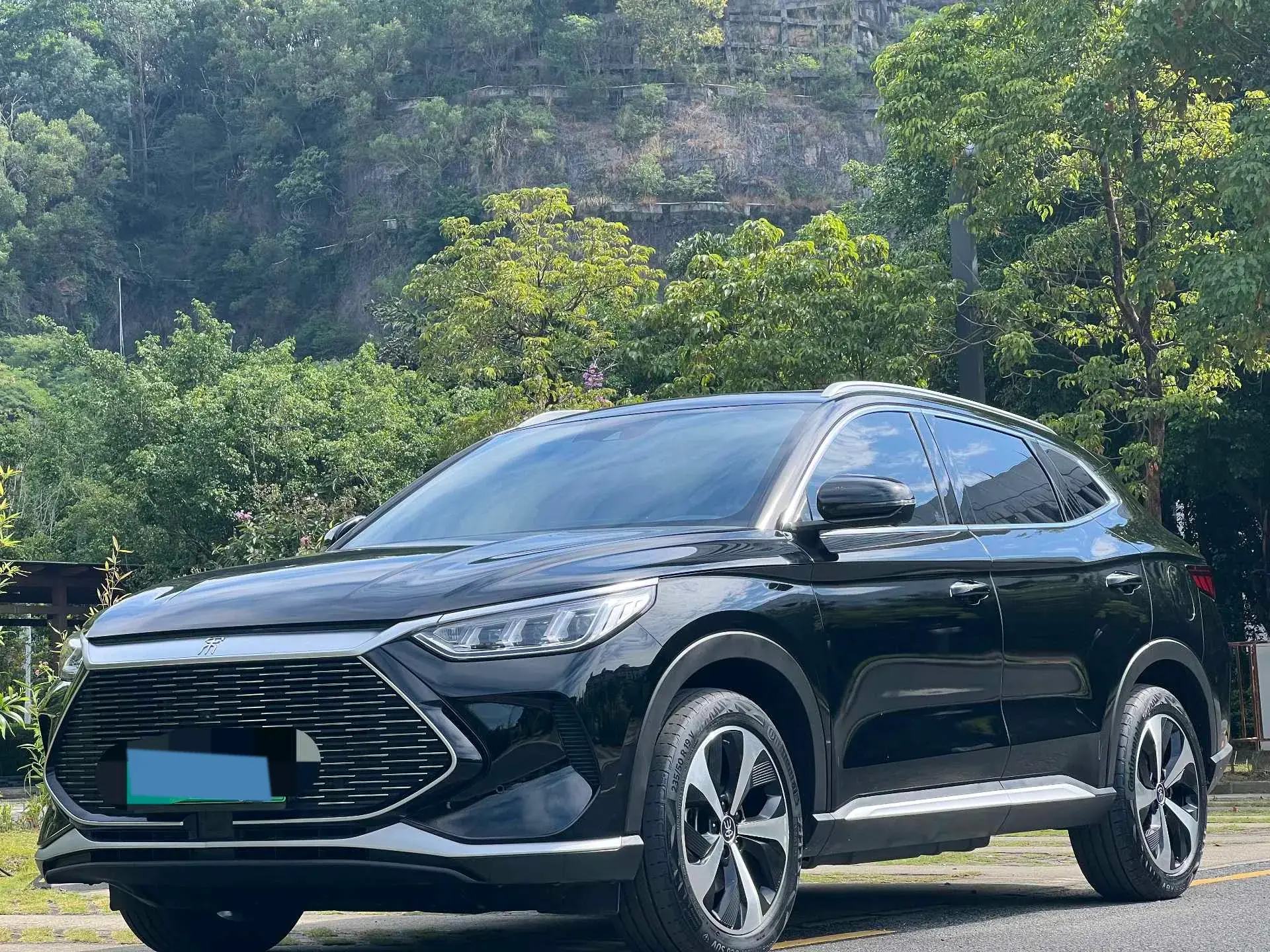 2022 BYD SONG view 1