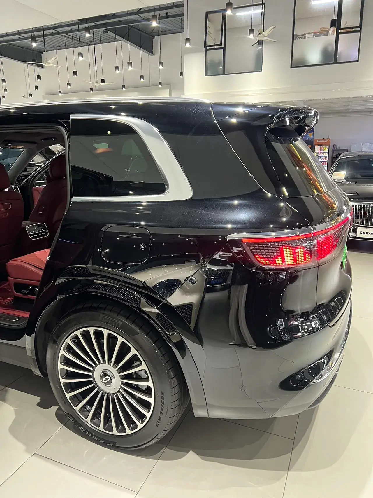 2025 AITO AITO thumbnail 4