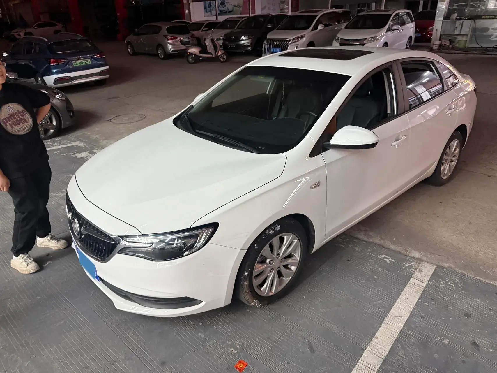 2020 BUICK REGAL view 1