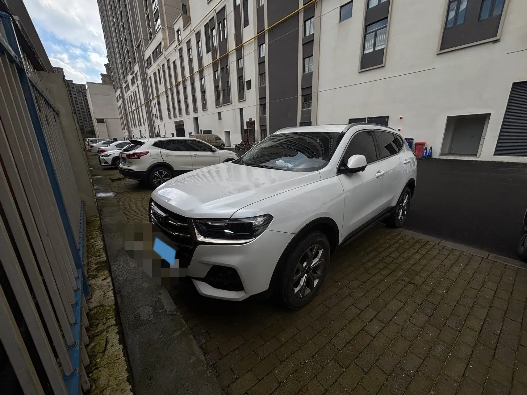 2021 HAVAL H6 view 1