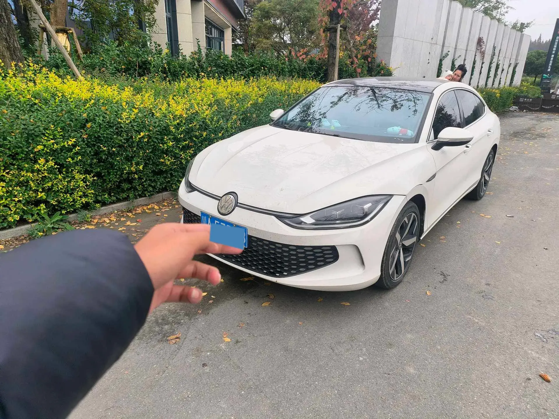 2022 VOLKSWAGEN LAMANDO view 1