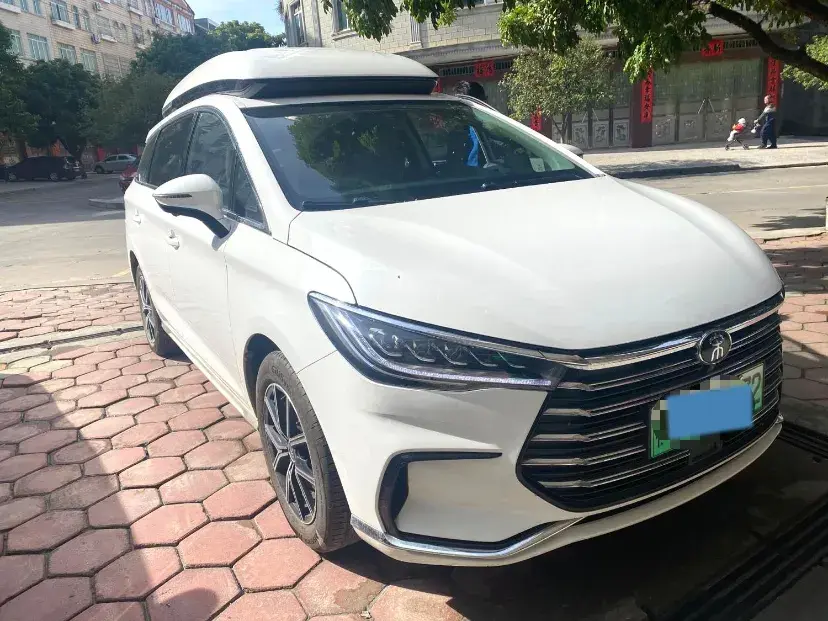 2022 BYD SONG thumbnail 3