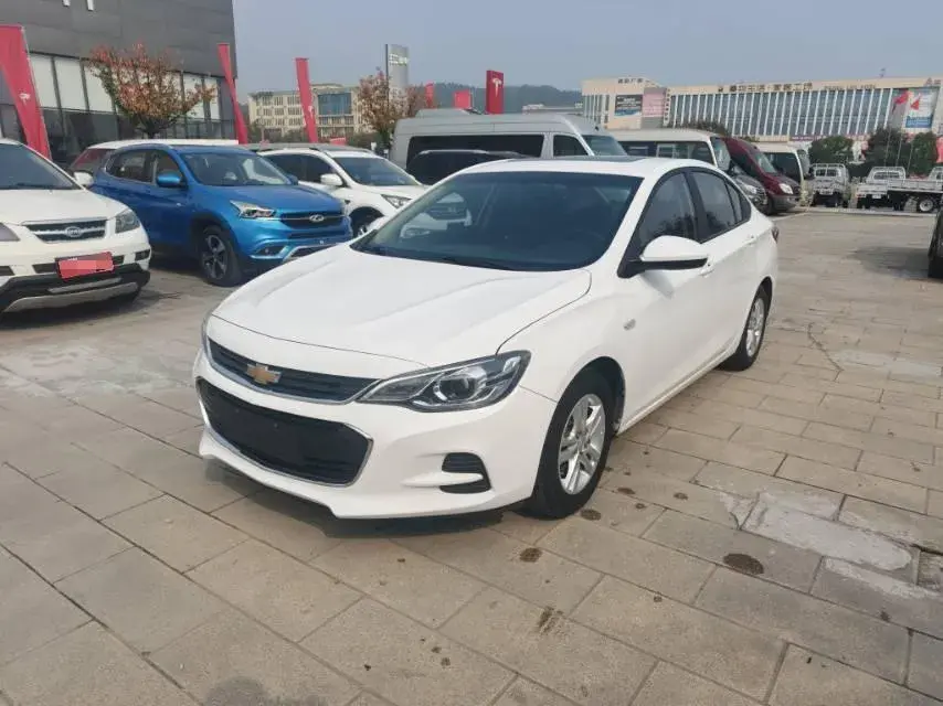 2016 CHEVROLET CAVALIER view 1