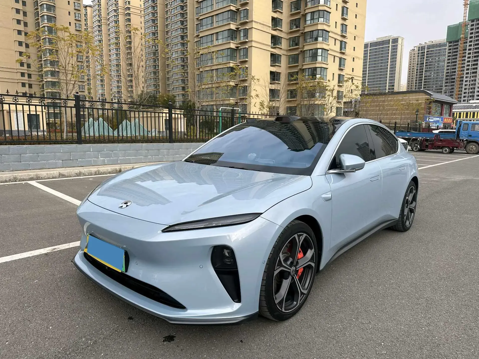 2024 NIO ET5T view 1