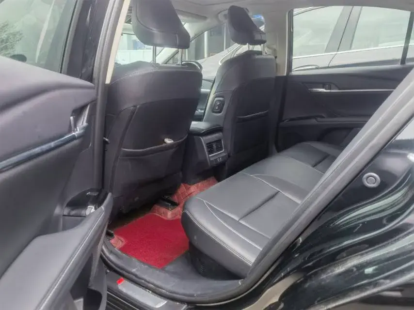 2024 TOYOTA CAMRY thumbnail 4