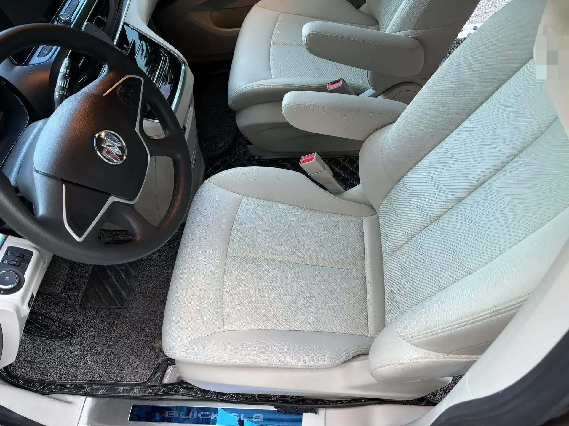 2021 BUICK GL8 thumbnail 4