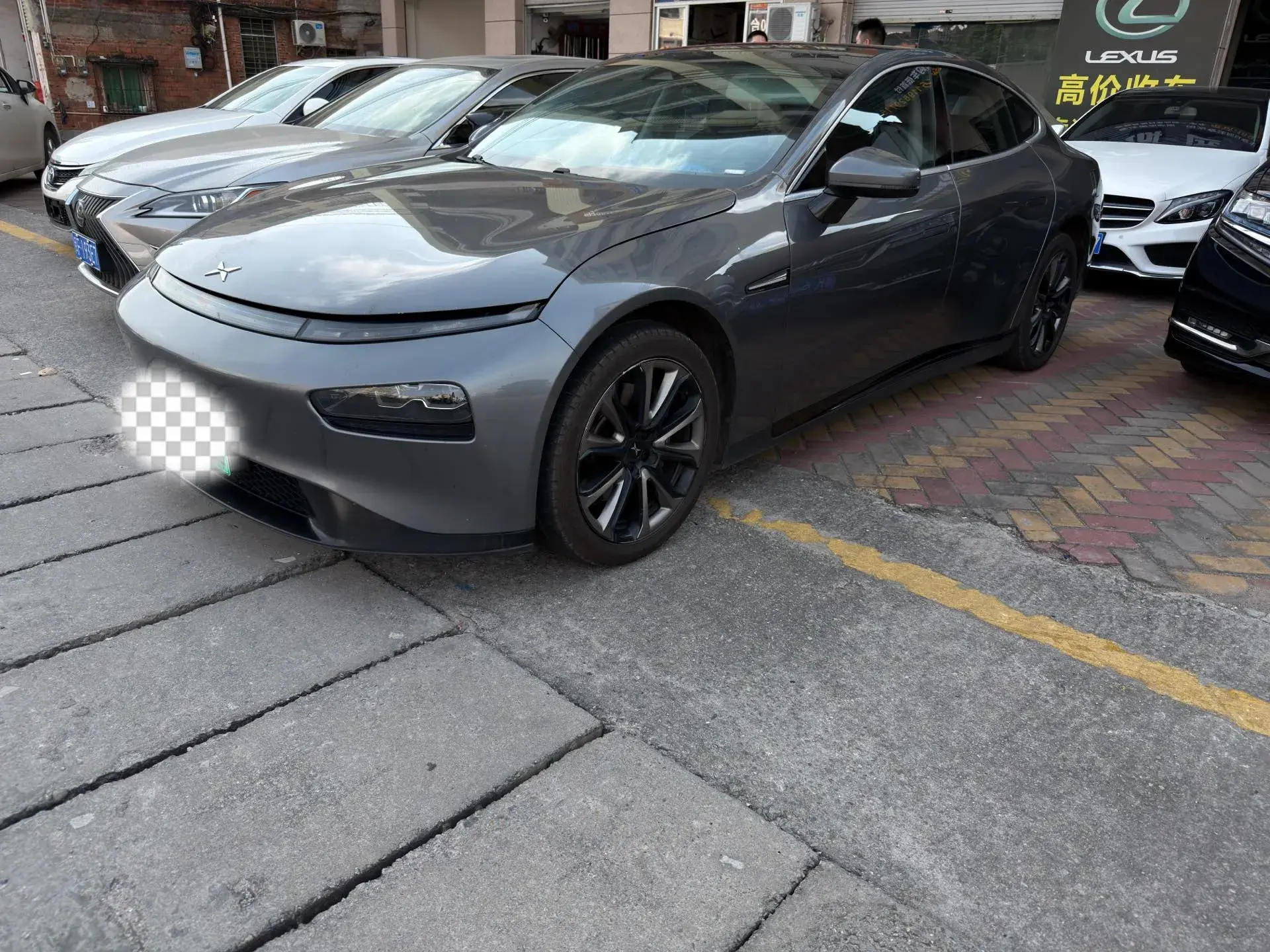 2021 XPENG P7 view 1