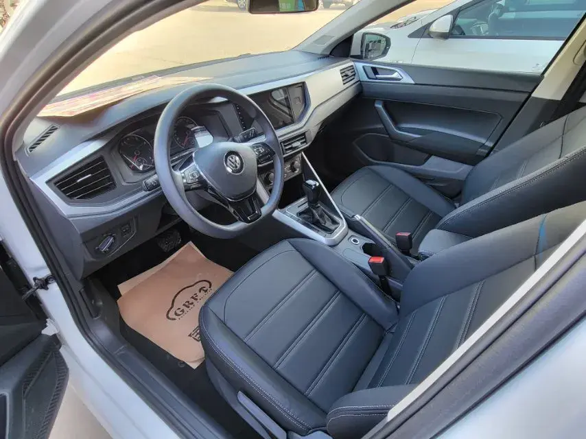 2019 VOLKSWAGEN POLO thumbnail 3