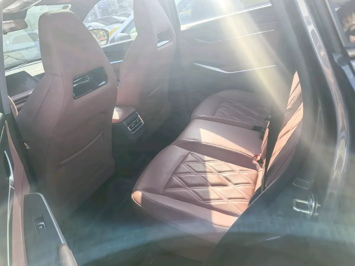 2023 ChangAn CS75 Plus iDD 1.5T 170HP L4 6TCT PHEV 28.39KWH,autocango,china used car exporter,china ev exporter,chinese used car exporter,chinese used ev exporter