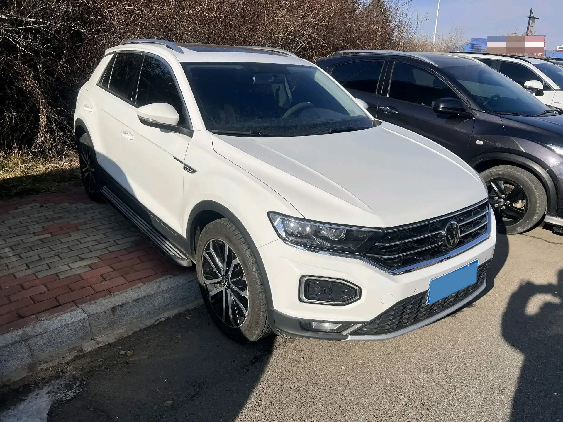 2022 VOLKSWAGEN T-ROC thumbnail 4