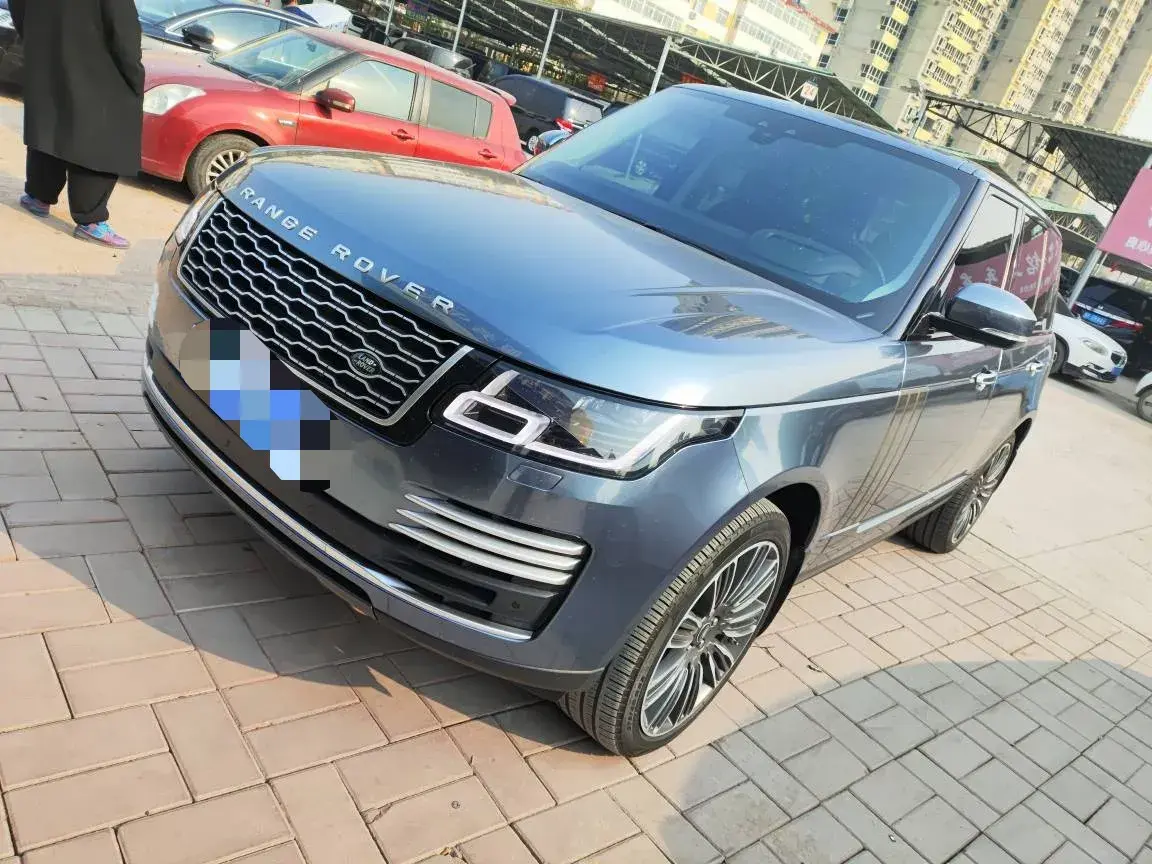 2020 LAND ROVER view 1