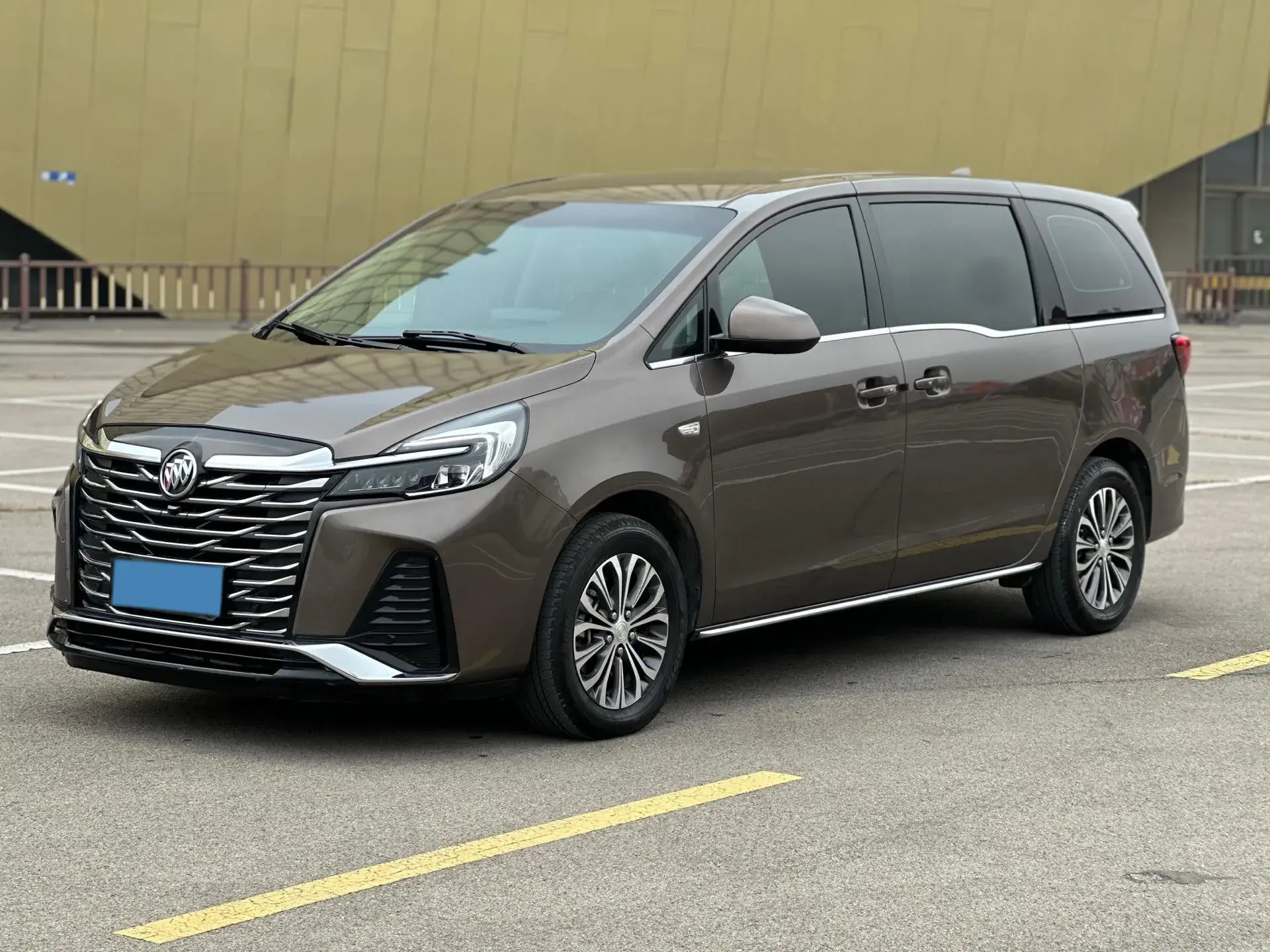 2022 BUICK GL8 view 1