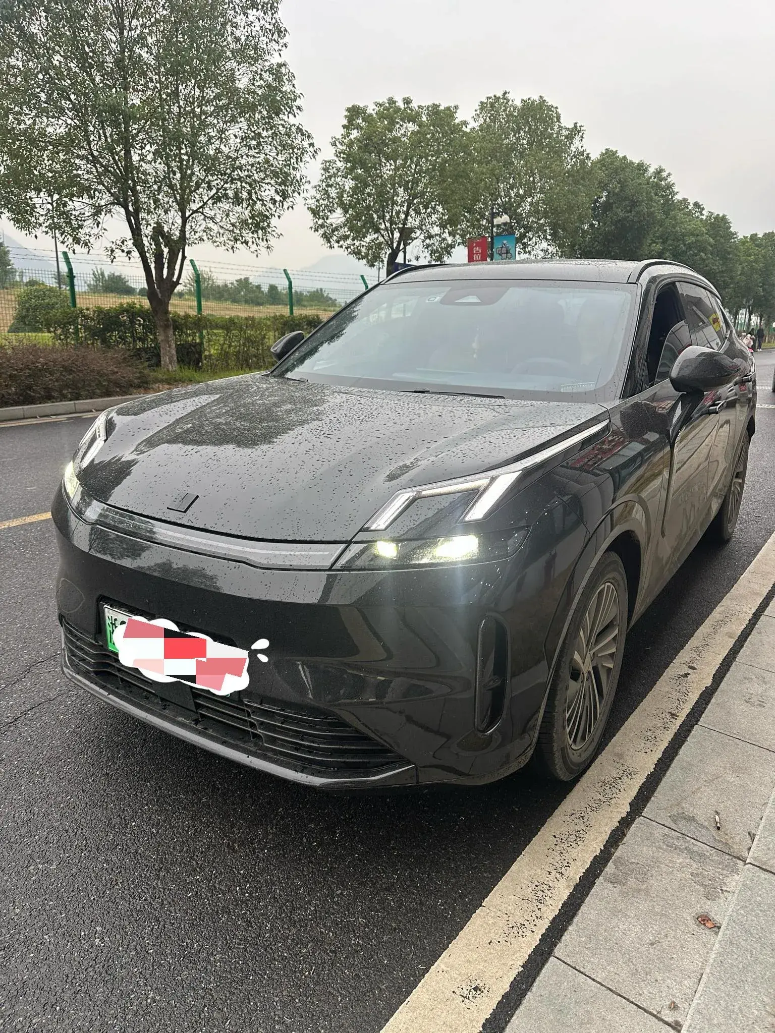 2025 LYNK&CO 08 view 1