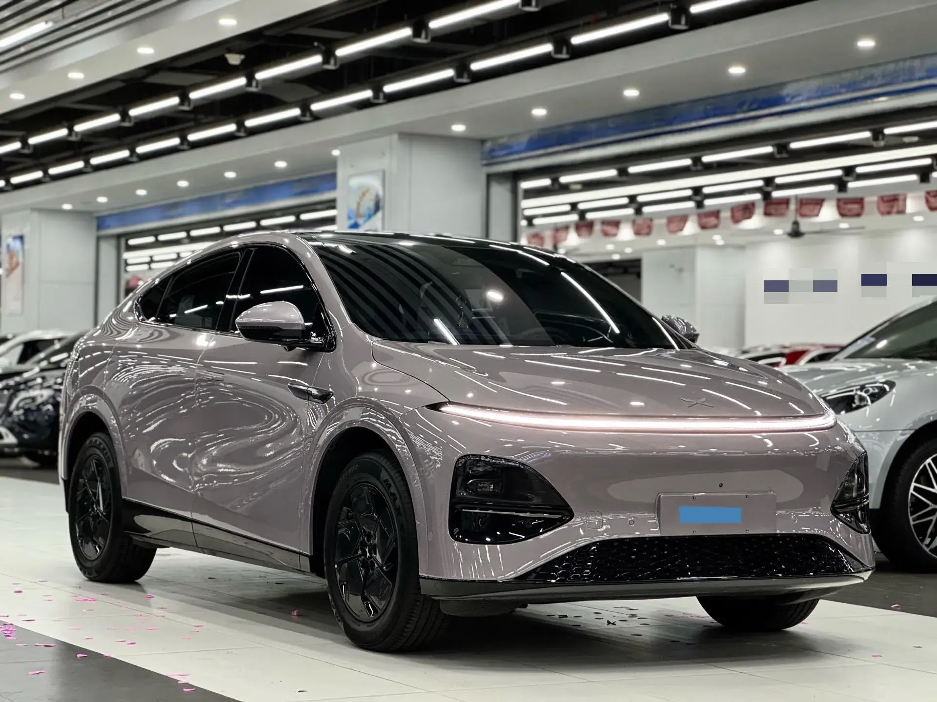 2025 XPENG G6 thumbnail 3