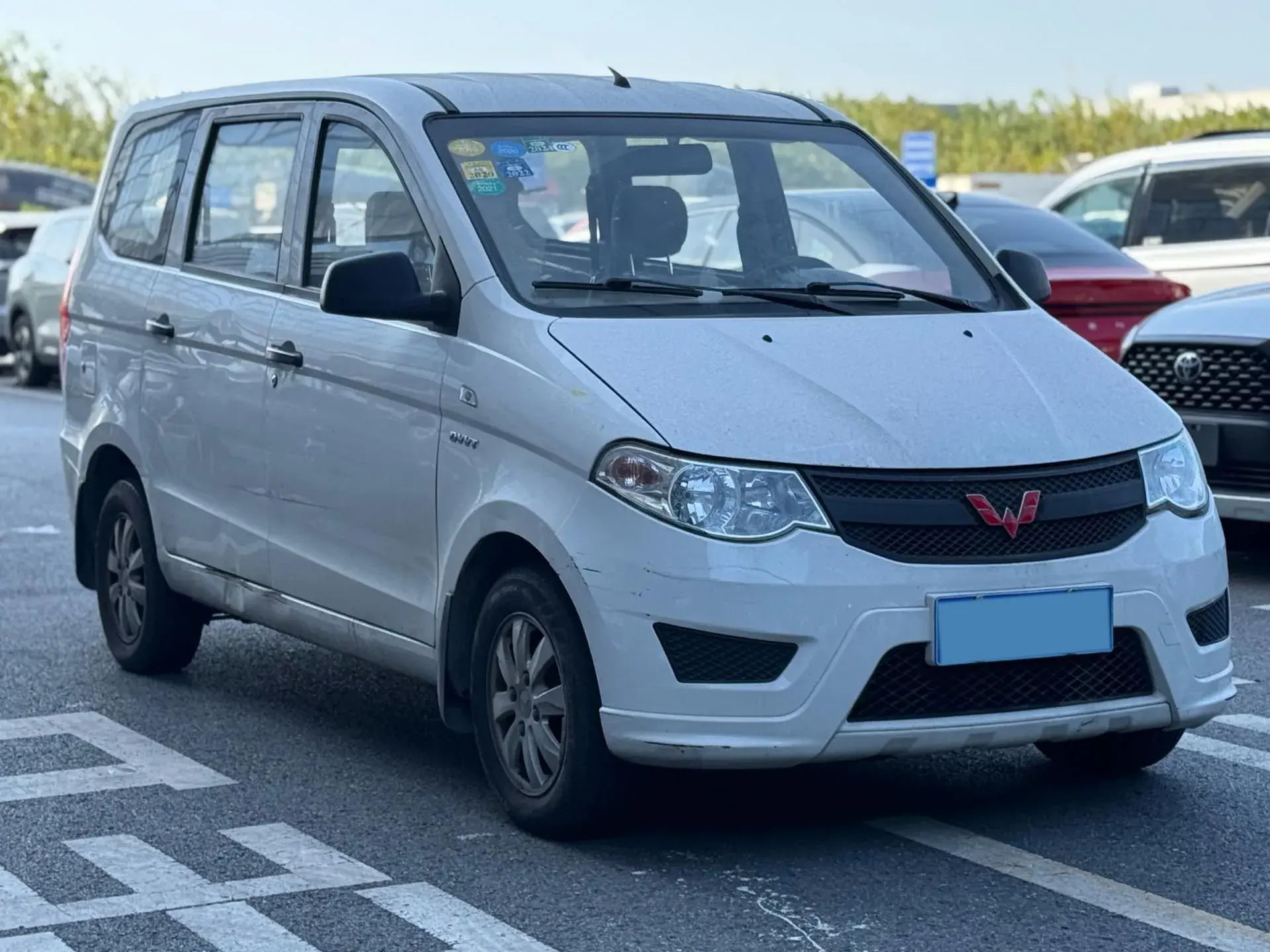 2015 WULING HONGGUANG thumbnail 3
