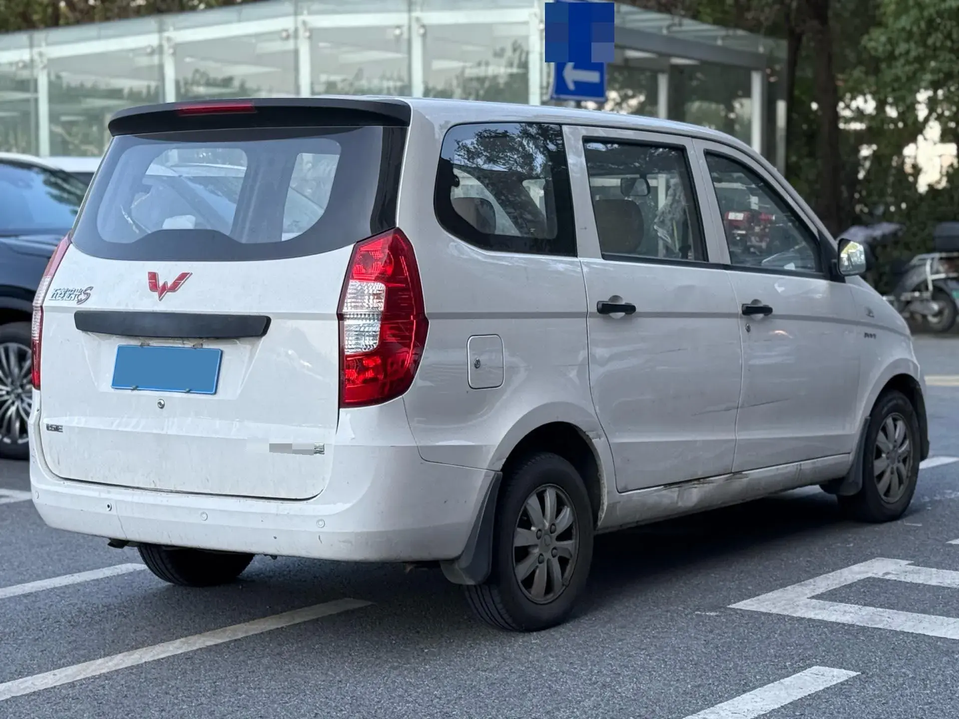 2015 WULING HONGGUANG thumbnail 4