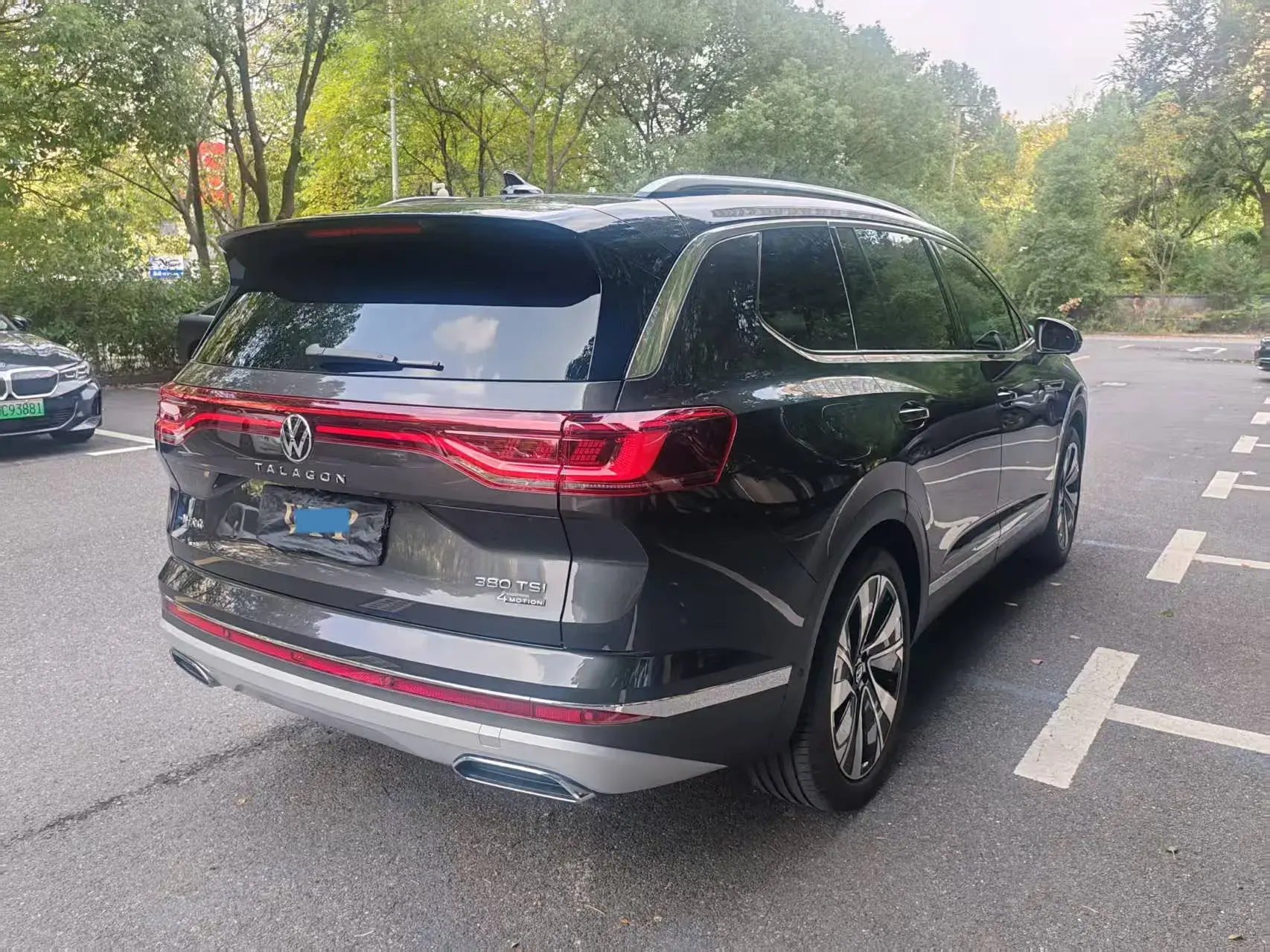 2023 VOLKSWAGEN TALAGON thumbnail 4