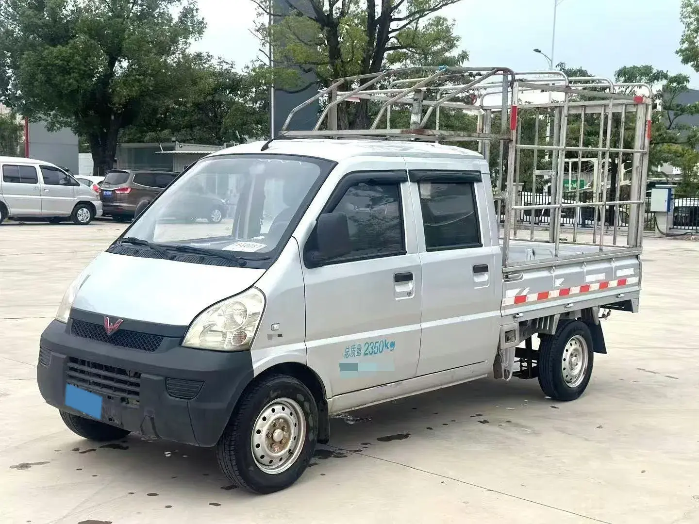 2017 WULING RONGGUANG thumbnail 2