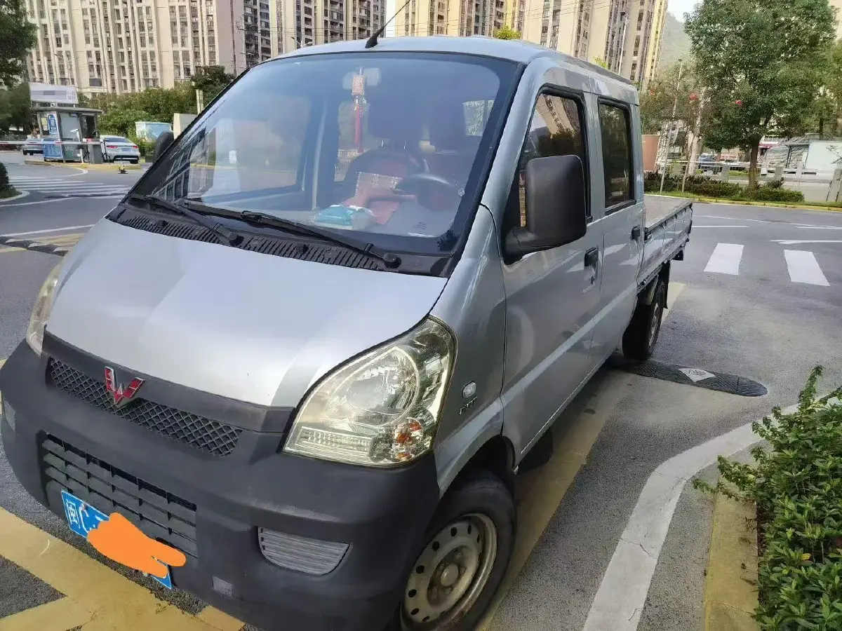 2017 WuLing RongGuang Mini Truck 1.5L 107HP L4 5MT