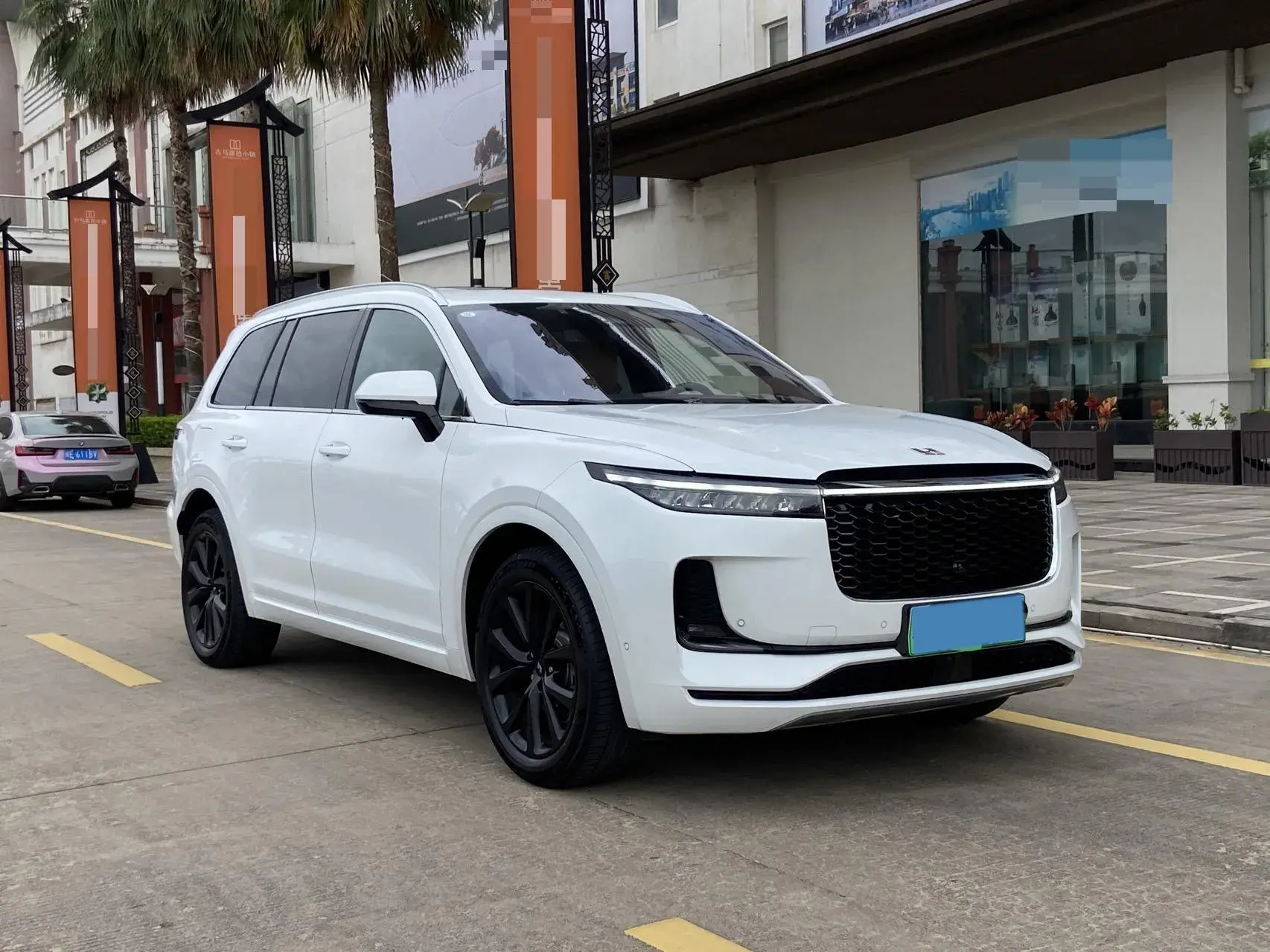 2021 LI ONE thumbnail 3